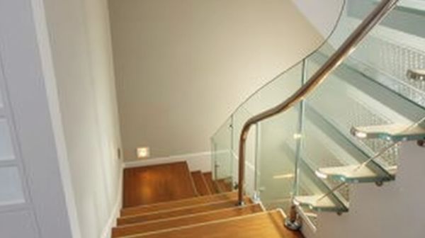 Commercial balustrades Exeter: custom solutions for safety and style