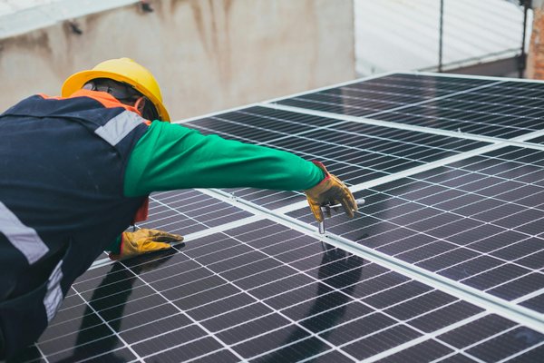 Harnessing energy independence with commercial solar panels